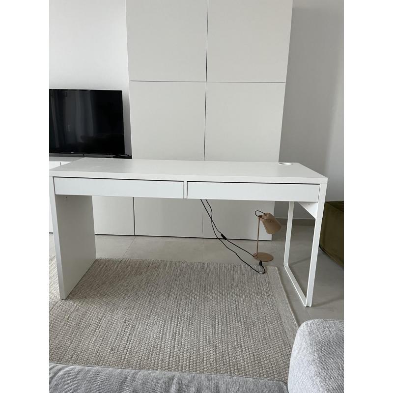 Witte bureau / kaptafel