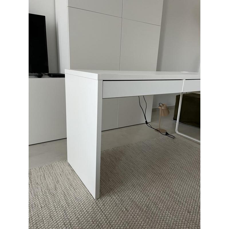 Witte bureau / kaptafel