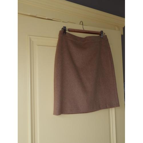 Beige nieuwe korte rok in wol