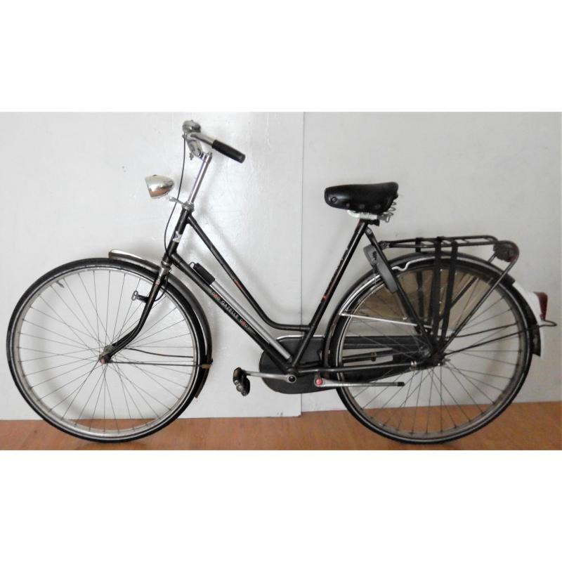 Damesfiets Gazelle (de fiets is beschikbaar)