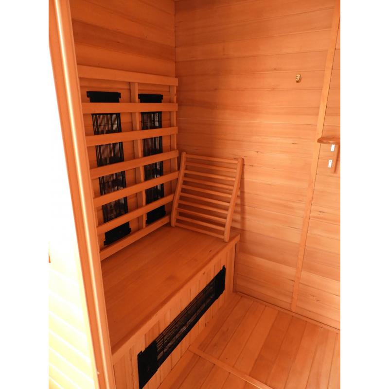 infrarood/magnesium oxide stralers sauna nieuwstaat 4pers.