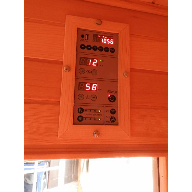 infrarood/magnesium oxide stralers sauna nieuwstaat 4pers.