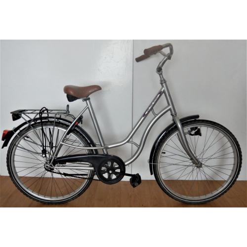 Damesfiets  (de fiets is beschikbaar)