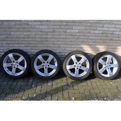 Te Koop : 4 Alu Velgen met winterband