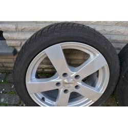 Te Koop : 4 Alu Velgen met winterband
