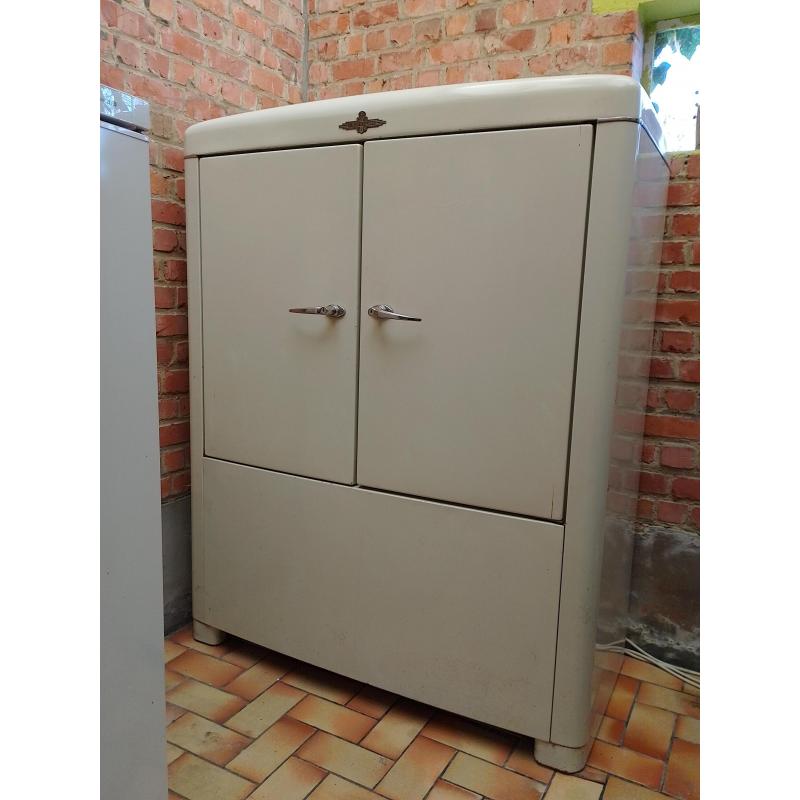 Vintage Koelkast 'Frigidaire' van GeneralMotors met 2 deuren