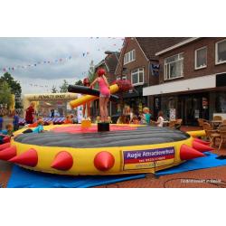 Verschillende luchtkussens met spikes