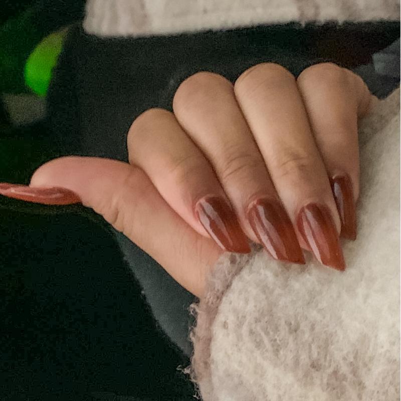 Pedicure / Manicure  & Acryl / Gel