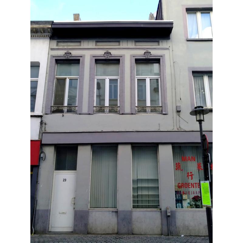 TE KOOP OPBRENGSTEIGENDOM ANTWERPEN