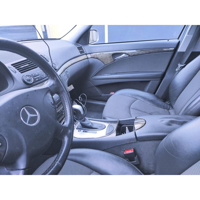 Mercedes Benz