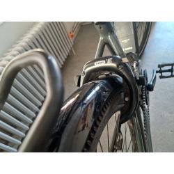te koop electrische herenfiets merk trek allant  5 solid charcoal 500wh