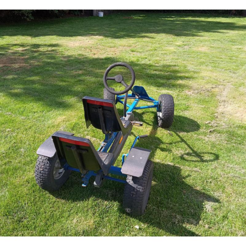 Go-cart met schommelas en extra zitje