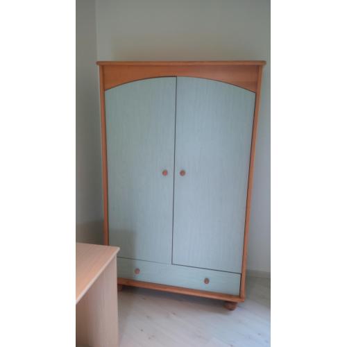 kleerkast met bureau