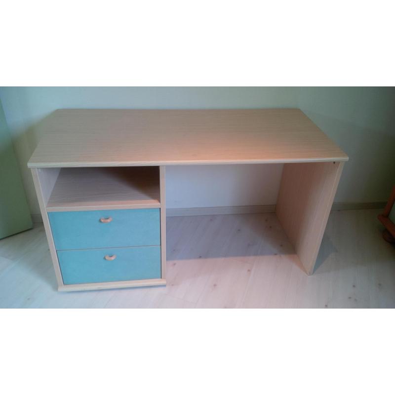 kleerkast met bureau