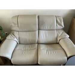 Tweezit,merk Stressless,beige als nieuw