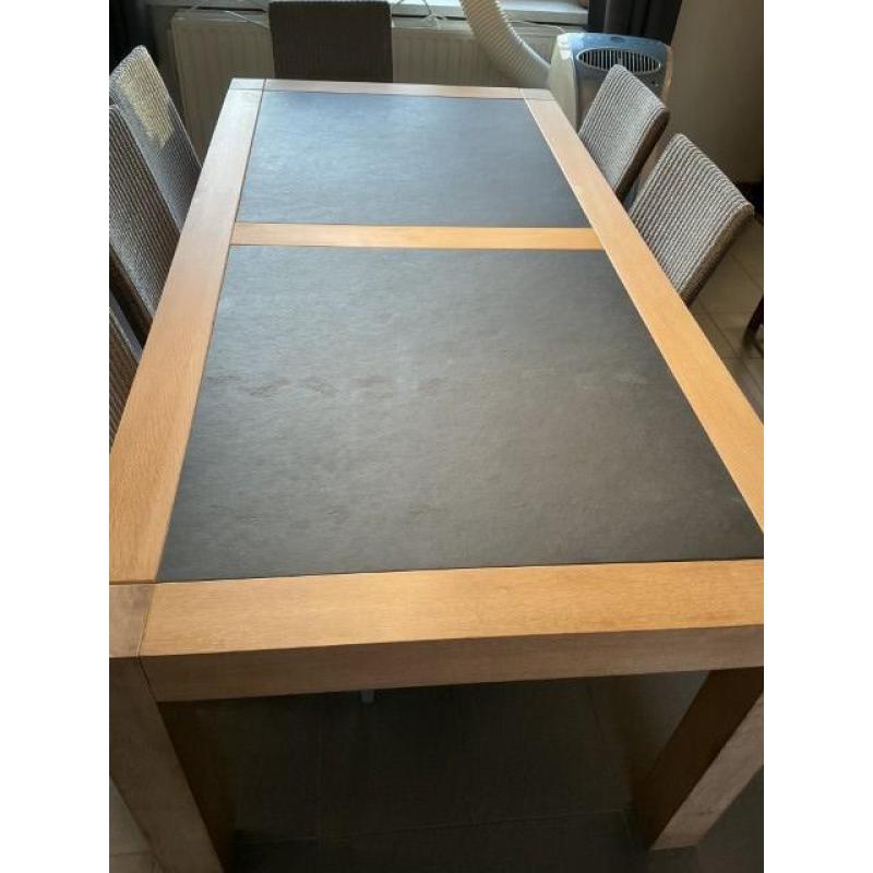 Volledige eetkamer met Leisteen , in vol eikenhout