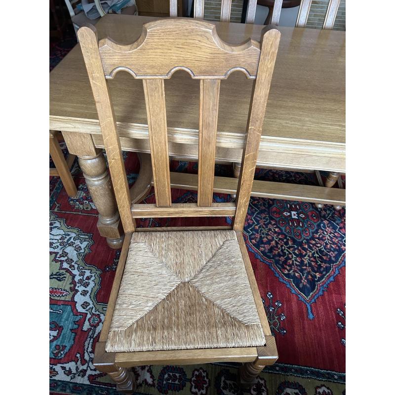 Vintage 6  massief eiken eetkamerstoelen met rieten zitting