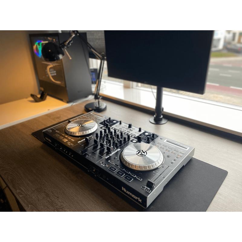 DJ Controller Numark NS6