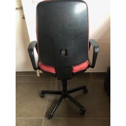 Rode bureaustoel