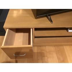 tvmeubel in hout met 2 lades en legplanken