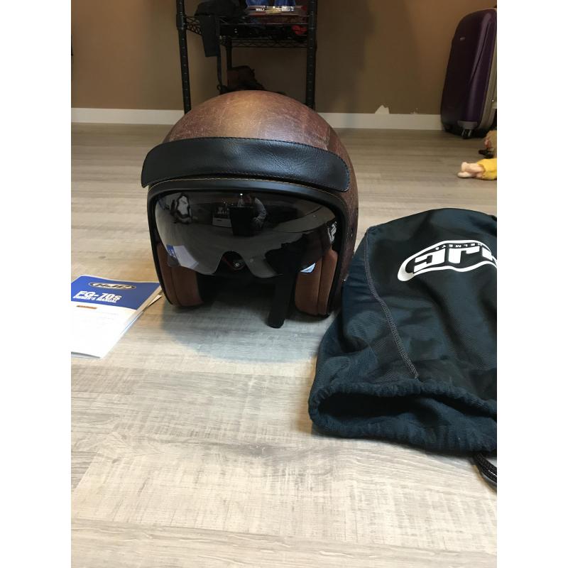 Helm HJC leder look