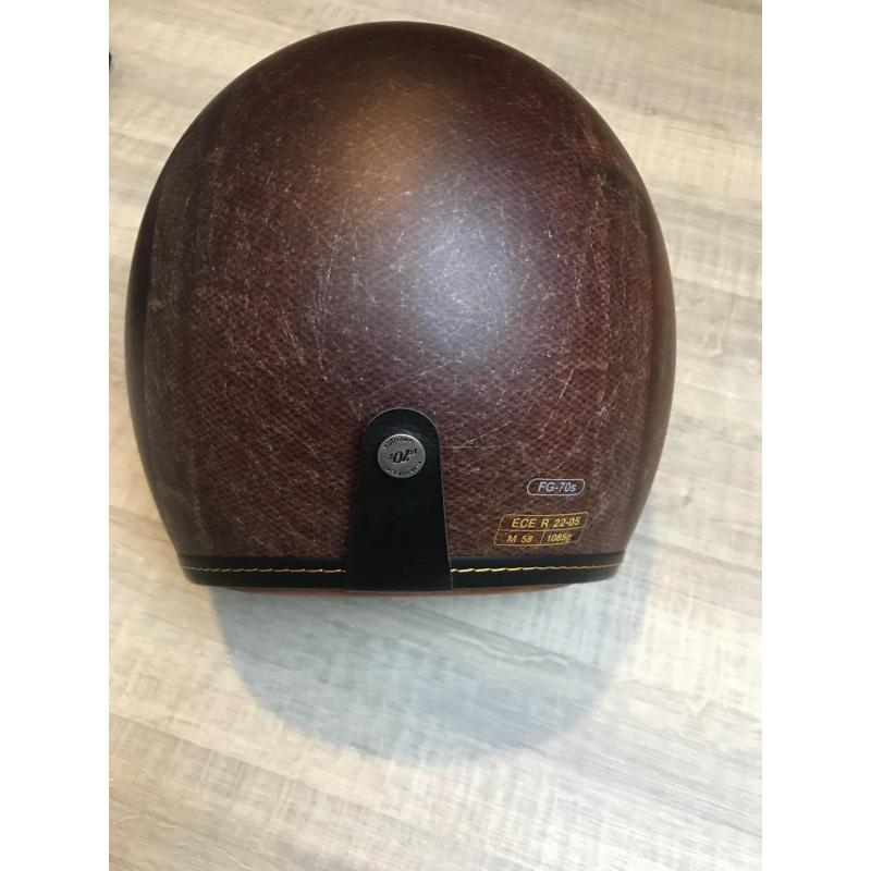 Helm HJC leder look