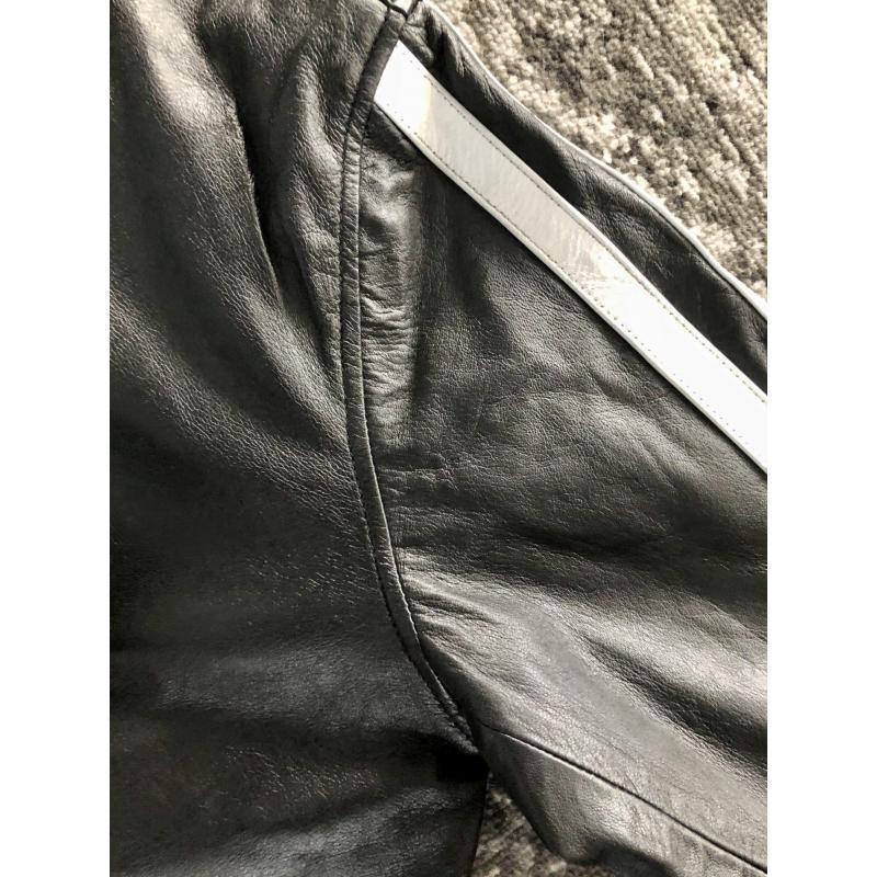 Echt lams leren trainings broek jas. Fetisj Nieuw in 2 maten