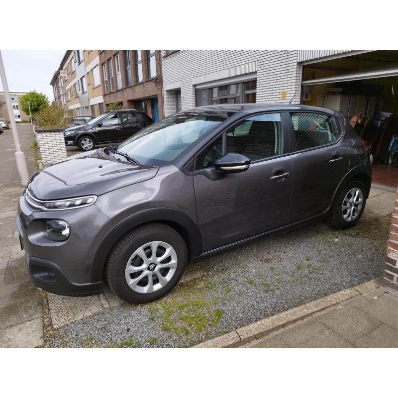 Auto van eerste eigenaar met onderhoudsboekje
