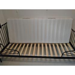 Metalen bed 80x200 (incl. lattenbodem, matras & handleiding)