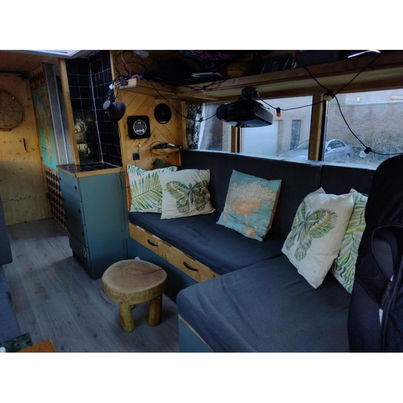 Amerikaanse schoolbus vrachtwagen camper