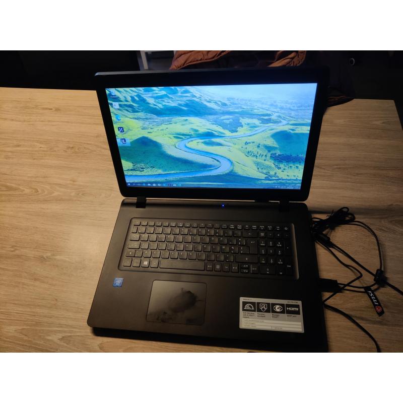Acer es17 laptop