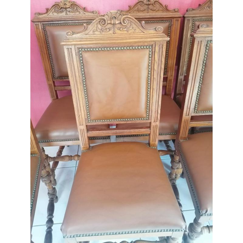 6 bruine antieke stoelen met leder