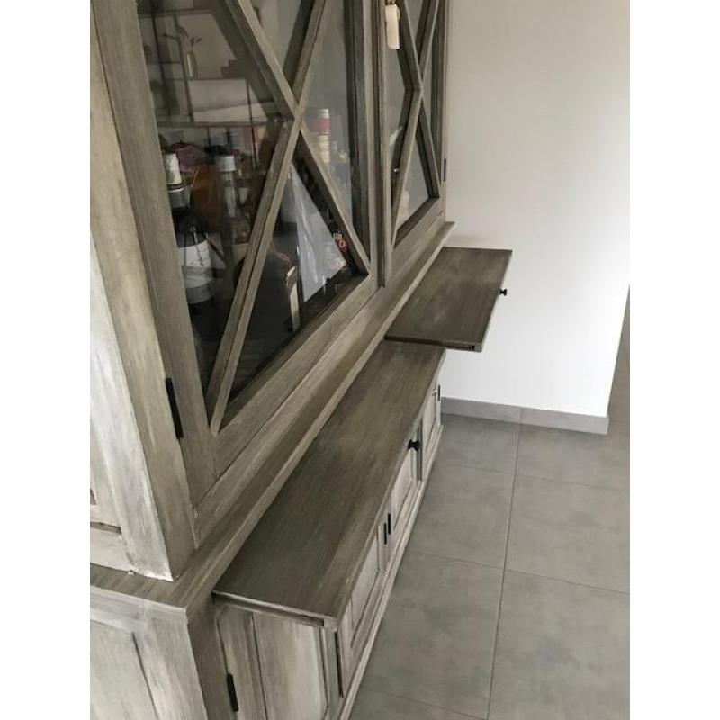 leuke vitrinekast