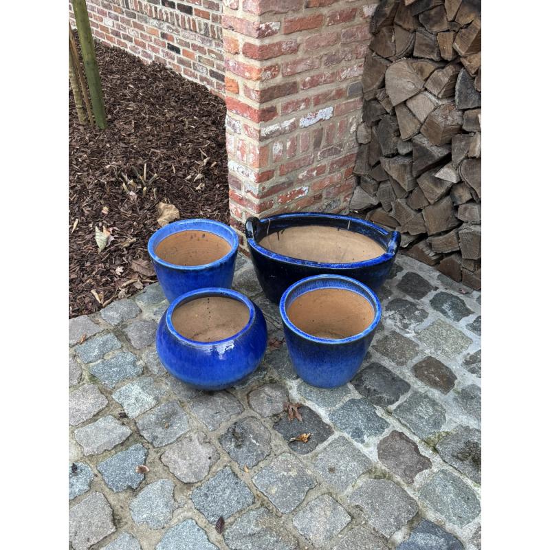 bloempot blauw (glazed egg blue)