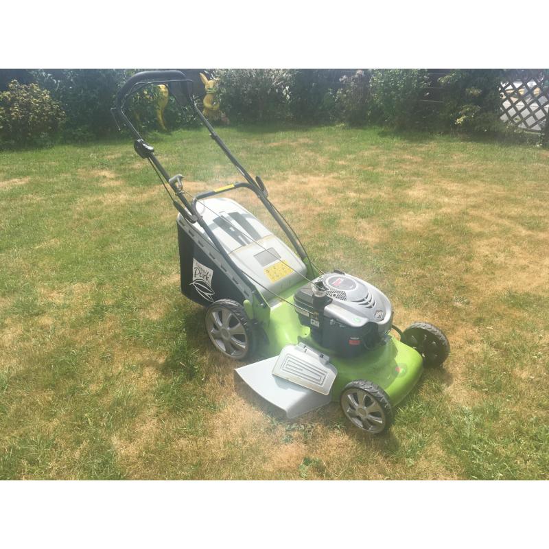 Grasmaaier benzine zelftrekker