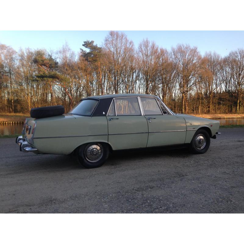 Oldtimer Rover TC 2000   caravan Sprite Musketeer jaren 70'