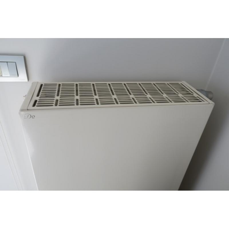 Def radiator met ingebouwde th-kraan