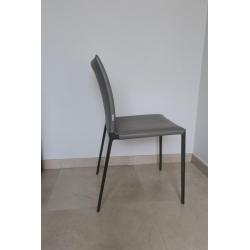 8 Lia stoelen Zanotta - by Roberto Barbieri