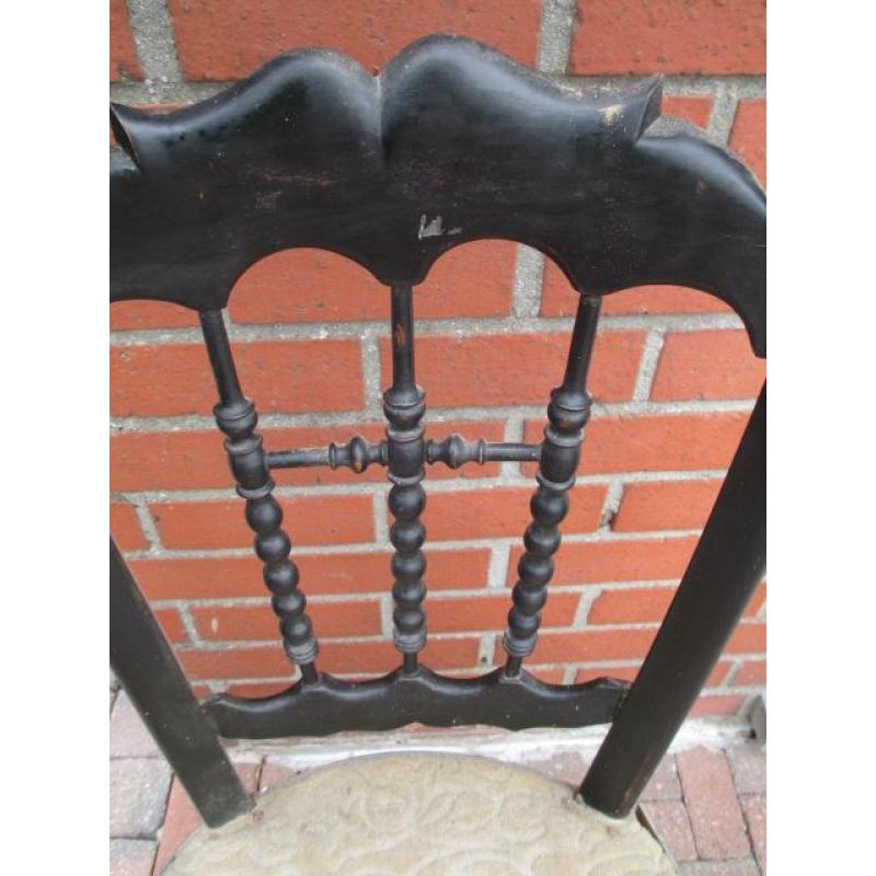 te  koop  oude  kerkstoel