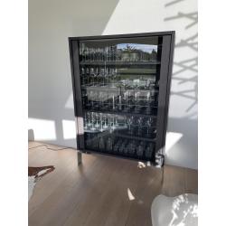 vitrinekast met verlichting