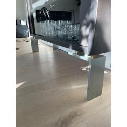 vitrinekast met verlichting