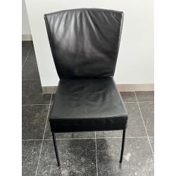 6 lederen zwarte designstoelen merk Montis Spica