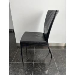 6 lederen zwarte designstoelen merk Montis Spica