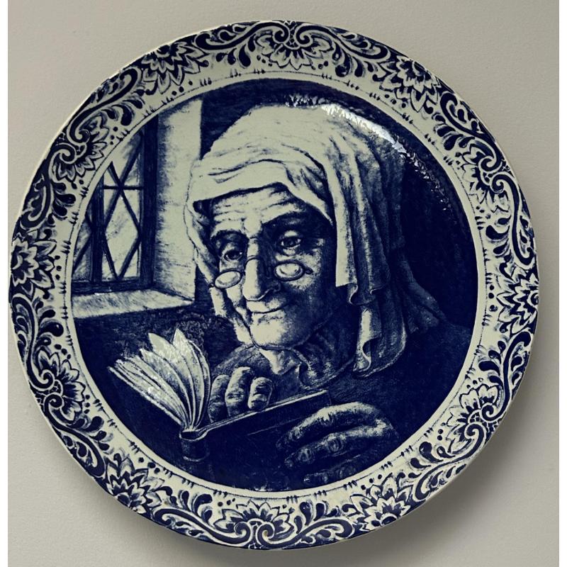 Set van 2 Vintage Delftse borden : Visser en Vissersvrouw van Boch Freres La Louviere Belgium