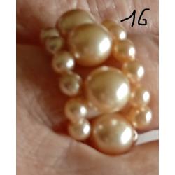 Fantasie armbanden en ringen te koop.