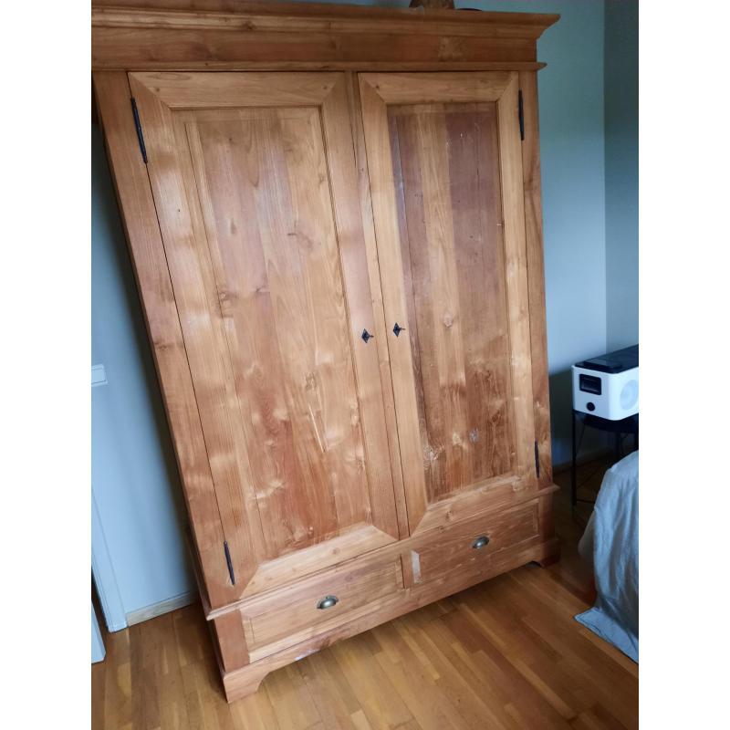 Teaken kleedkast