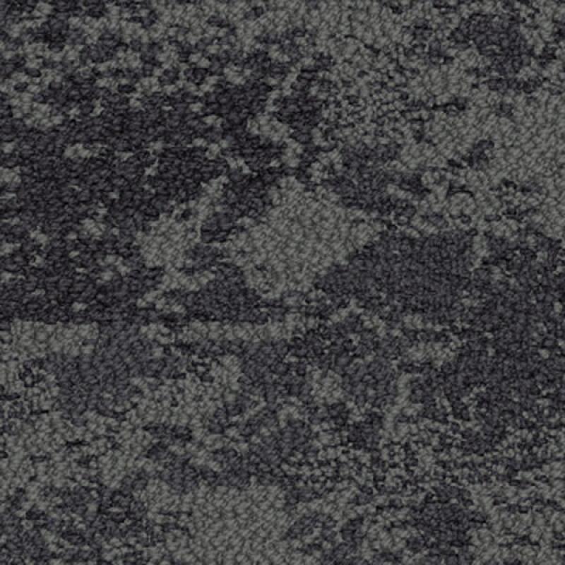 Serie tapijttegels van Interface met mooi speels patroon