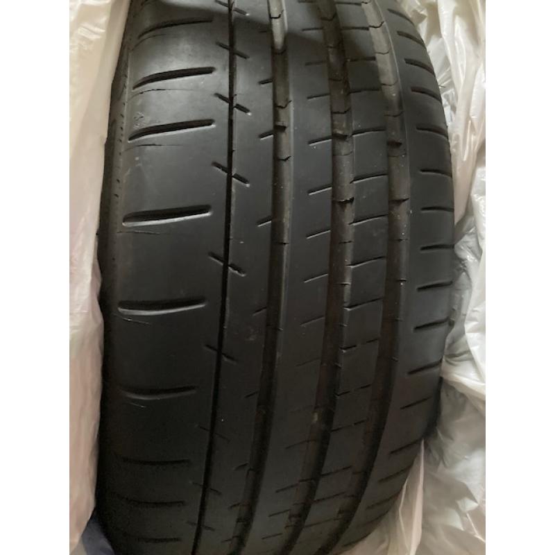 ZWARTE 18” OZ SPARCO PODIO VELGEN MET MICHELIN BANDEN VOOR BMW 1 & 2 GRAN COUPE