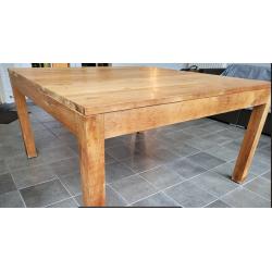 Teaken eettafel 140x140