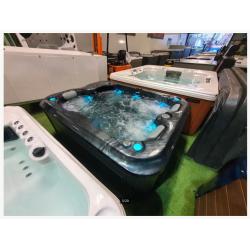 ‼️ 3 persoons jacuzzi NIEUWSTAAT NIEUWSTE MODEL BALBOA